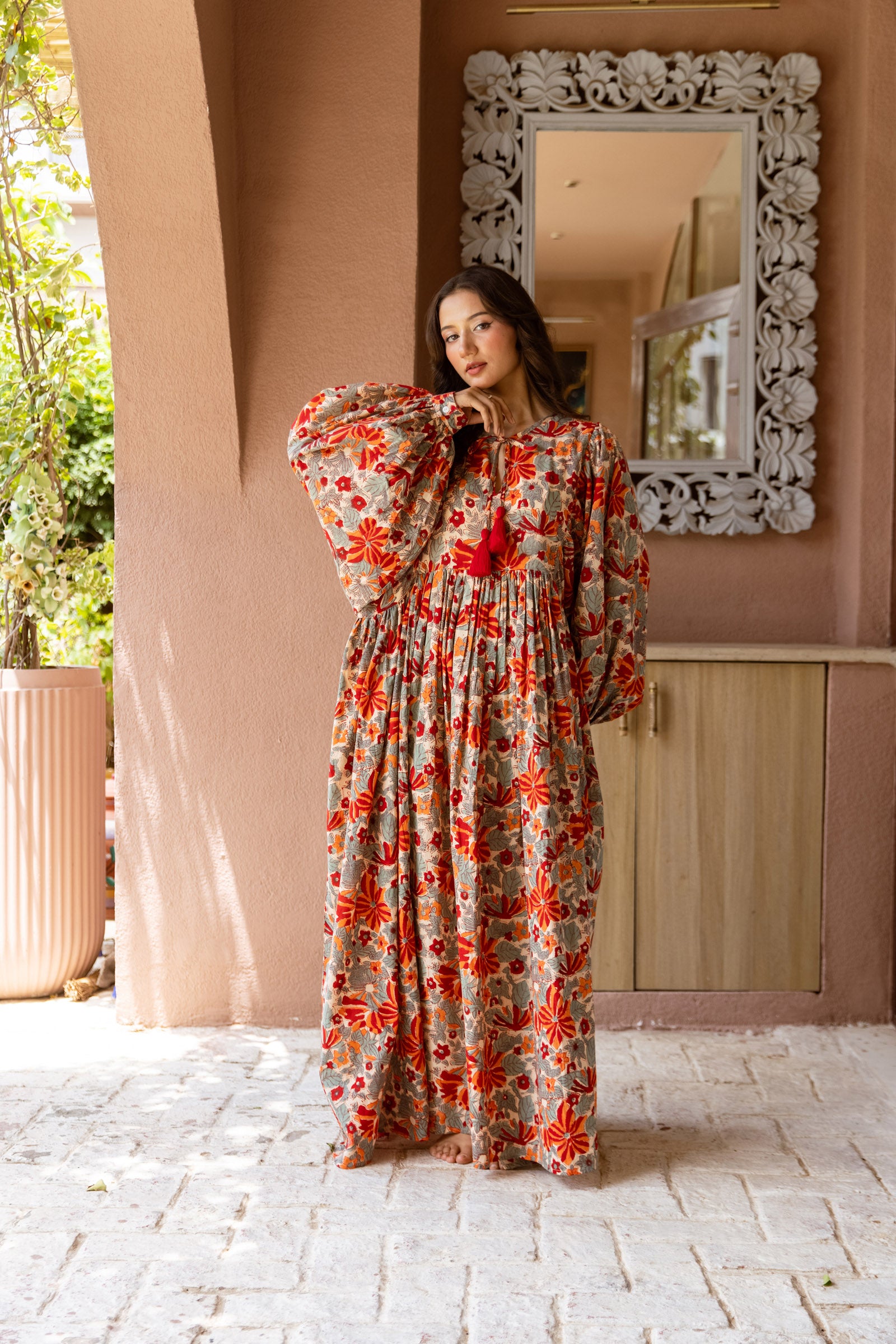 Scarlet Gul Maxi Dress - image 2