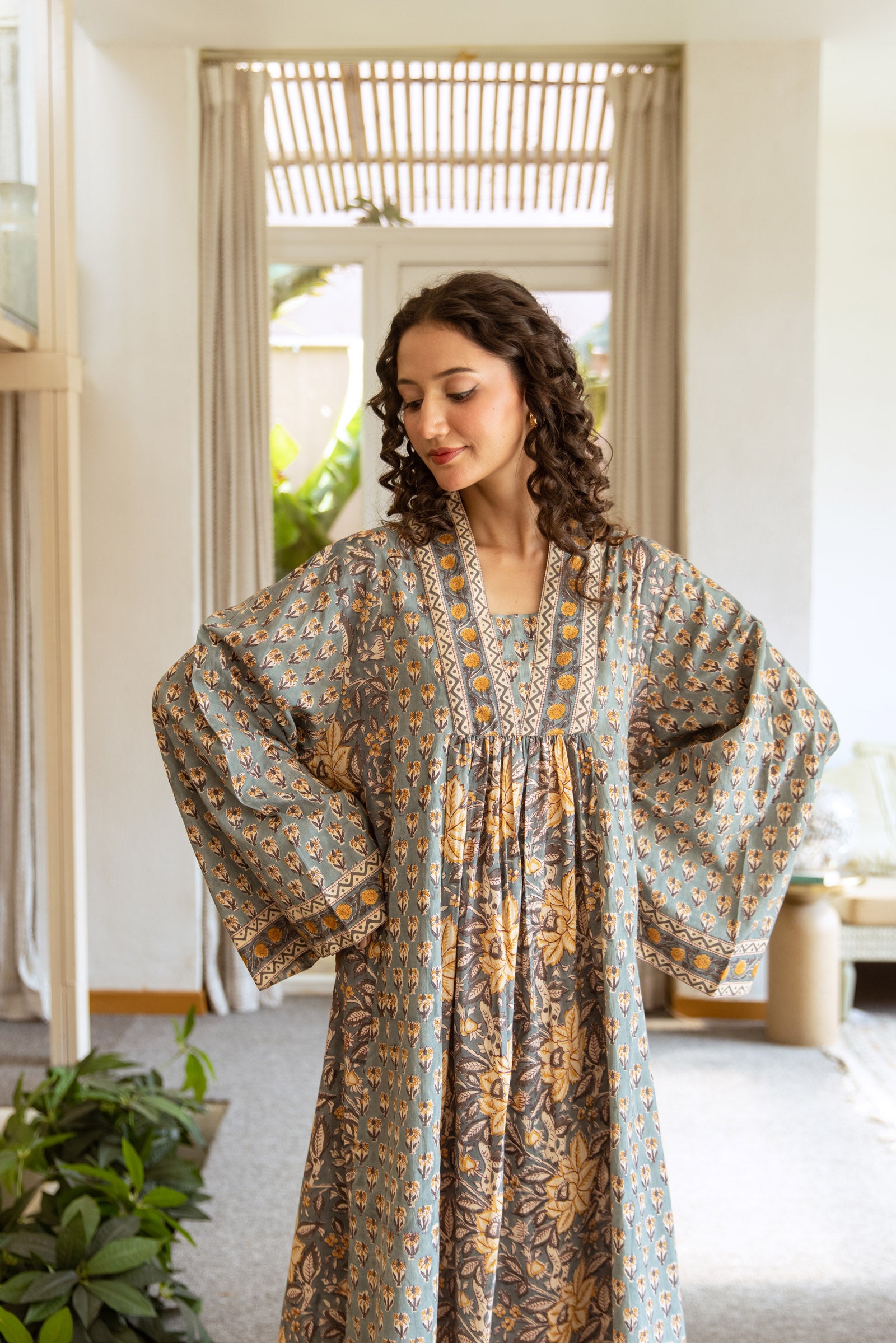 Mist Abeer Kaftan Dress - image 7